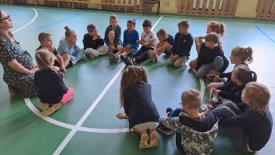  Edukacija „Aktyvūs lietuvių liaudies žaidimai ir mįslės“